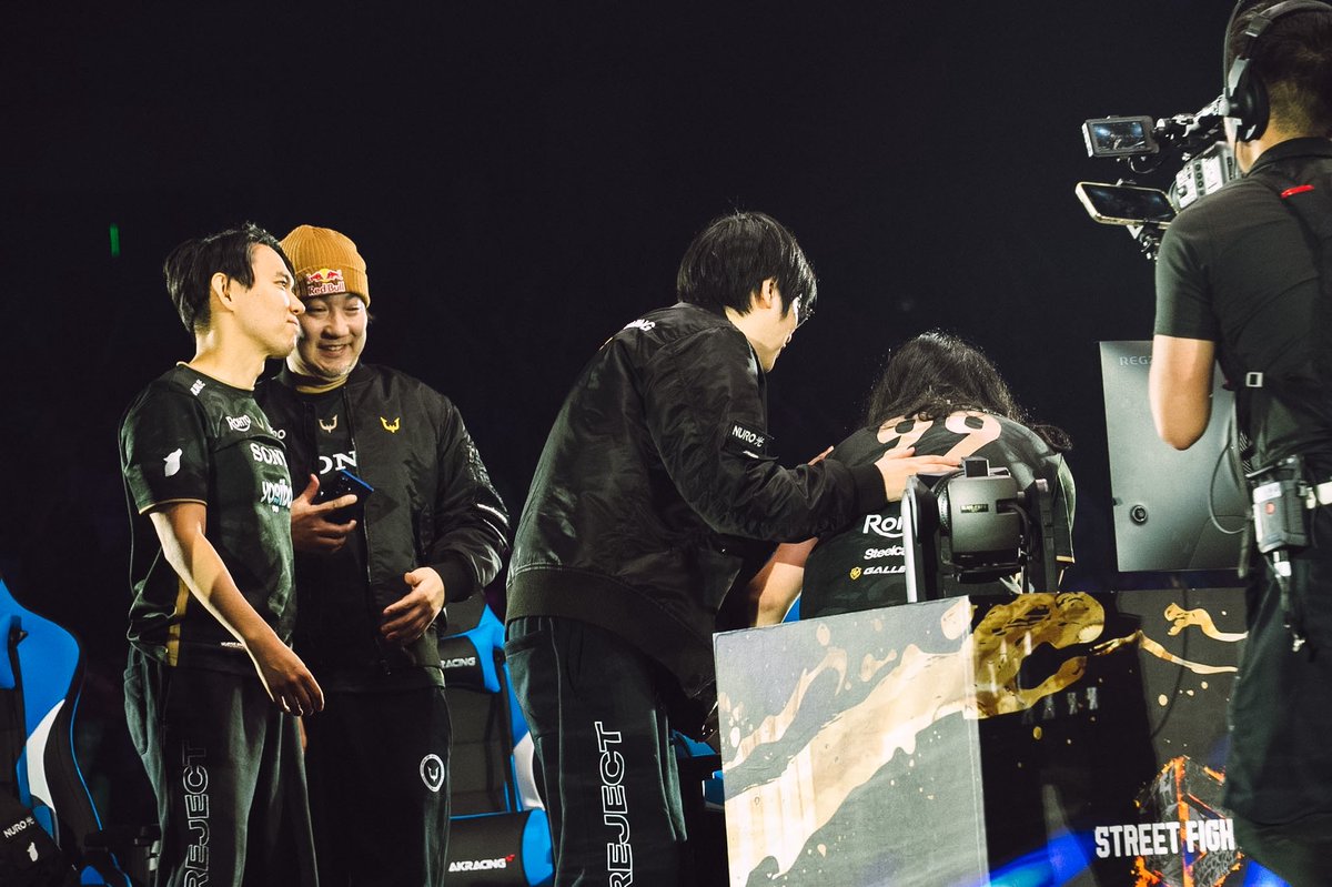 eSports_creatures tweet media