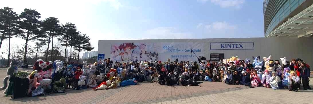 코믹월드 tweet media