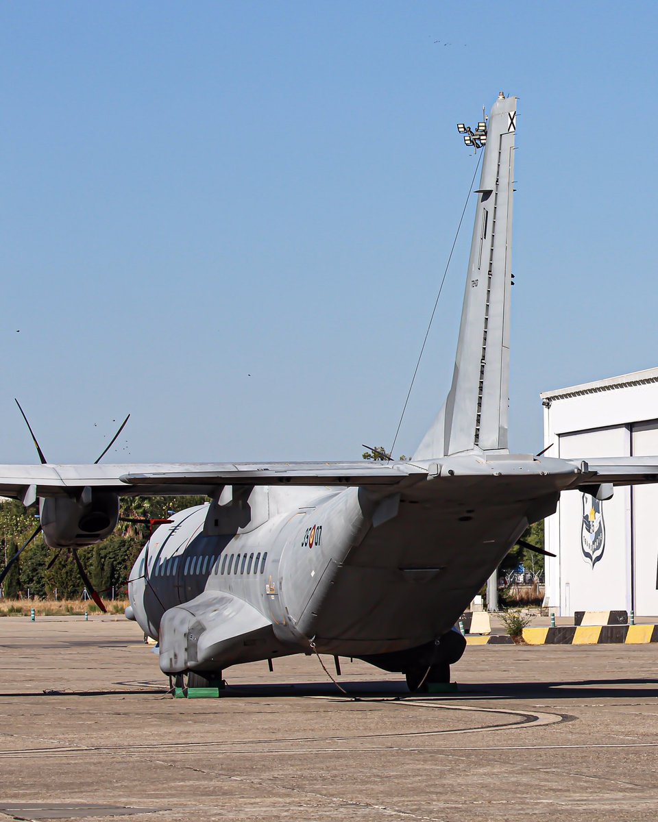 dasgonaviation's tweet image. A L A  3️⃣ 5️⃣ 

@Spottersbcn 
#aviation #spotting #getafe #madrid #c295 #ejercitodelaire #ala35 #parked #dfn25 #passion