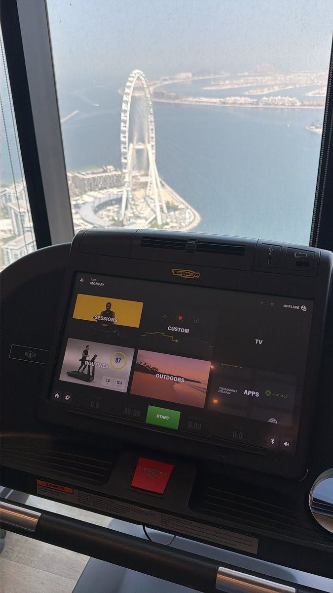iulyyym's tweet photo. Enjoying a nice gym Day with a view !
#Dubai #AddressBeach https://t.co/CpHTxt7kCZ