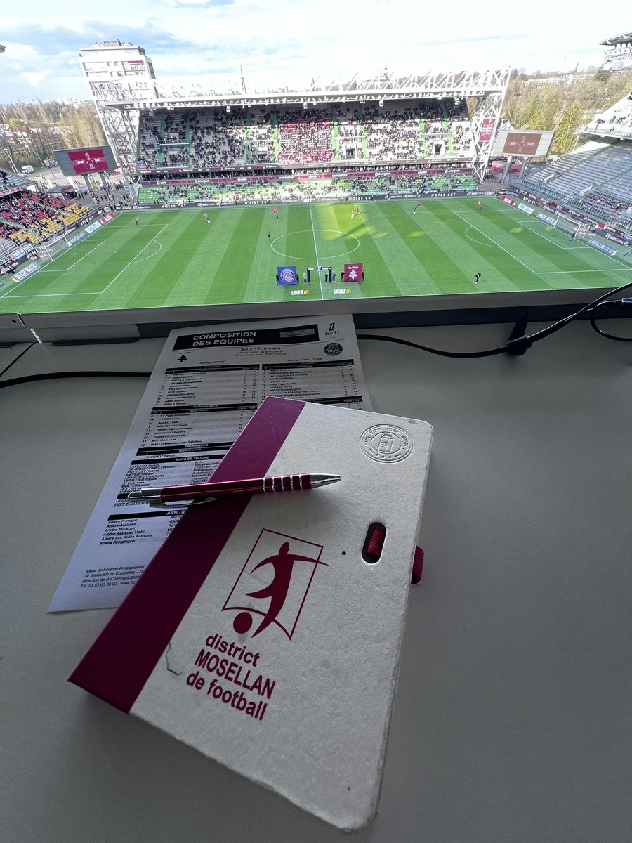 CoachBA57's tweet photo. #Consultant #MoselleTV #FCMetz #Ligue1 #FCMTFC 🎙️⚽️ https://t.co/HQZBwFyUrp