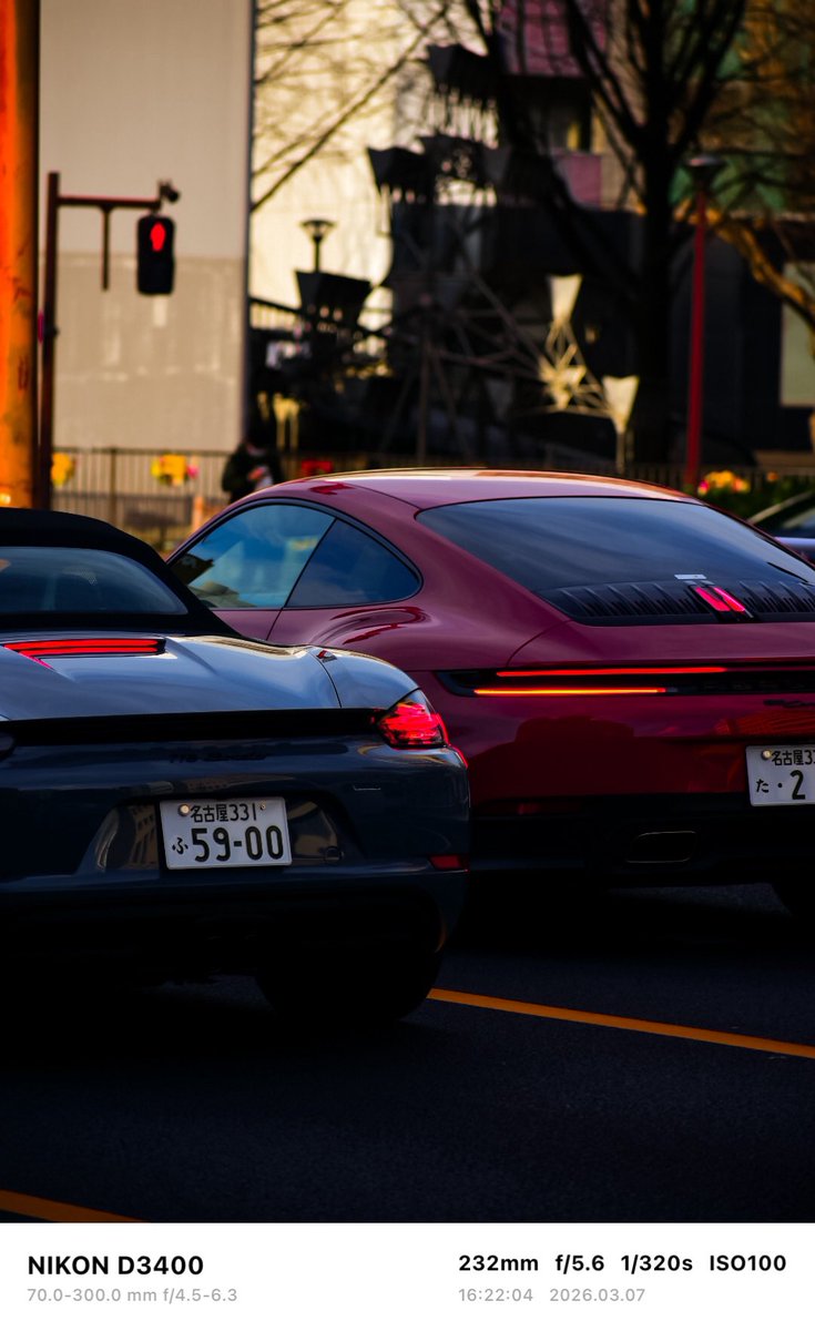 f40_photo tweet media