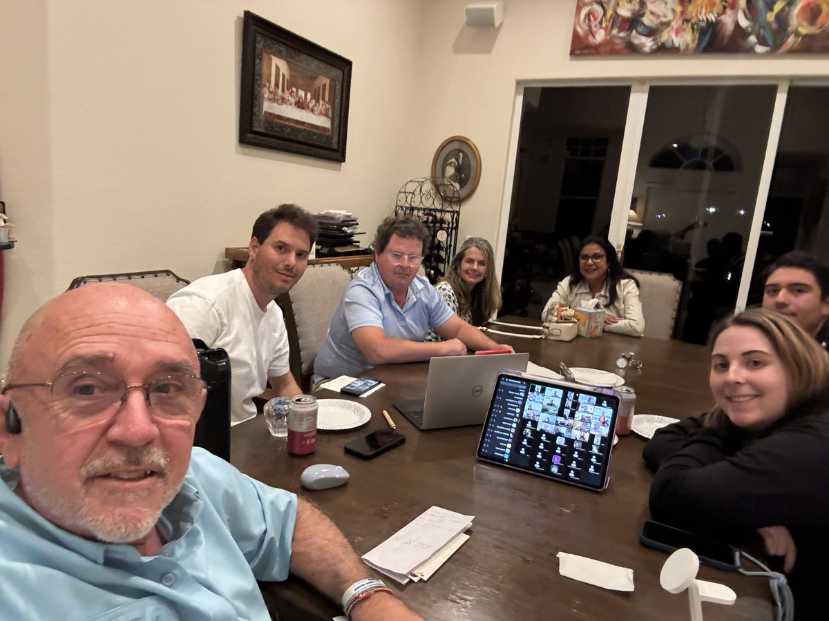 Centro Democrático Exterior tweet media