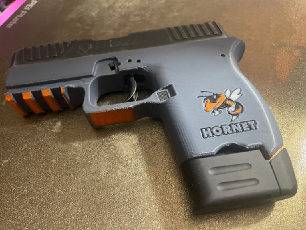 PrintsandtheRev's tweet photo. @ff3dprinters Still carrying a bulky 9mm?
We 3D printed a Diamondback Firearms DB9. The perfect minimalist carry. Cycles smoothly with every squeeze.
Could be printed on: Flashforge AD5X Designed by FMDA & UberClay (Gatalog)
#3dprintingsomegats #3dprintedgats #ghostgun #flashforgeisgay https://t.co/iHxzBo8ojT