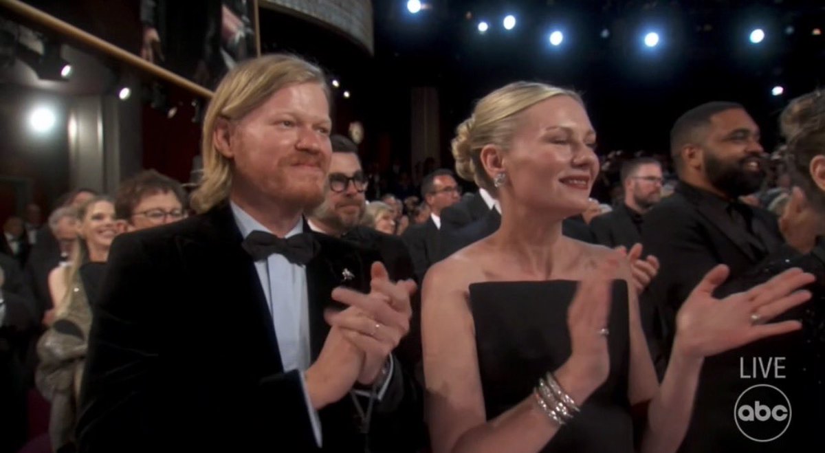 Carla ❁ tweet media