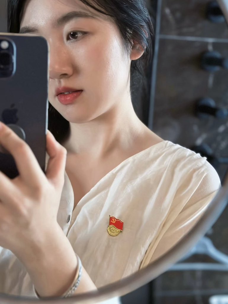 罗百万 tweet media