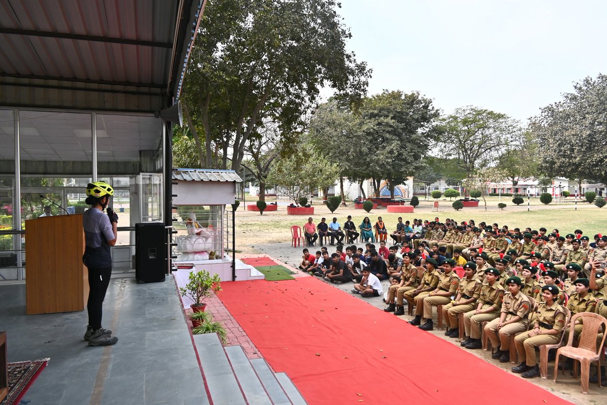 PRO Defence Lucknow tweet media