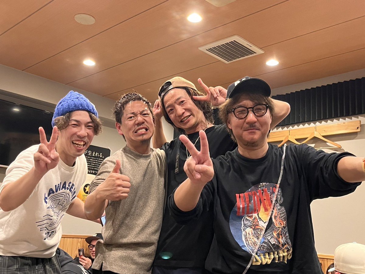 写真や動画がたくさん届いております📸

また次へと動き出さなきゃいけないのに、この日が素晴らし過ぎて
余韻はまだまだ続きそうです。

演者だけでなく、カメラマンさんや、関係者さん、ほんとうにありがとうございます！

写真は、僕の憧れのボーカリストたち🎤
この4ショットずっと撮りたかった！