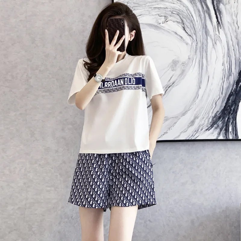 Carolyn680011's tweet image. 🥰Reps Designer Women Casual Printed T-Shirt Shorts Sports Two Piece Set

💰💕Price: US$45.9👉is.gd/3fo4hr😘Style: Fashion
#twopieceset #dior #fashion #repsclothing #onlineshopping