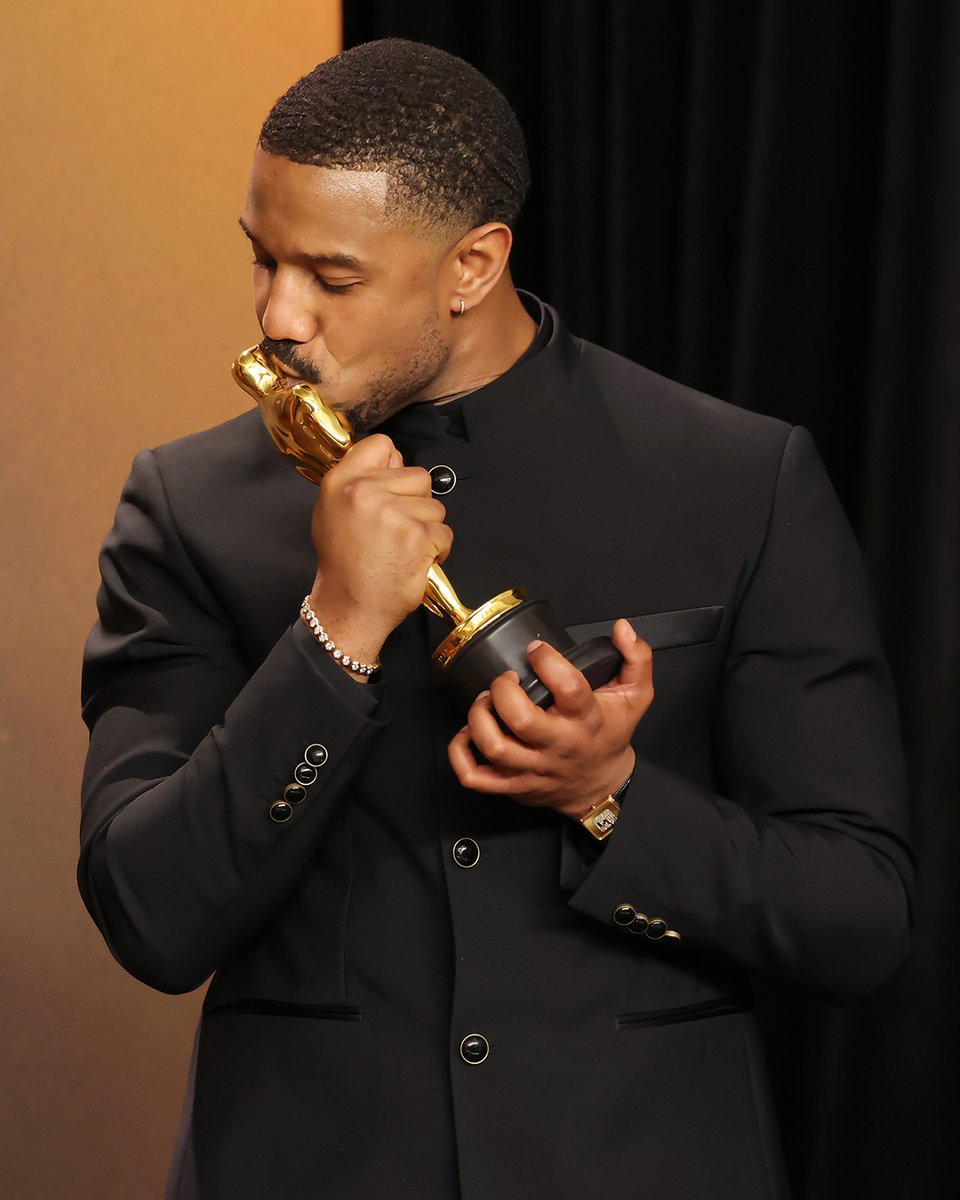 HYPEBEAST's tweet photo. Two characters, one Oscar: MBJ wins Best Actor 🏆 https://t.co/BXPCzpPeiP