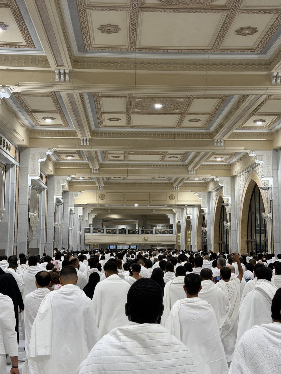 highFashion tweet media