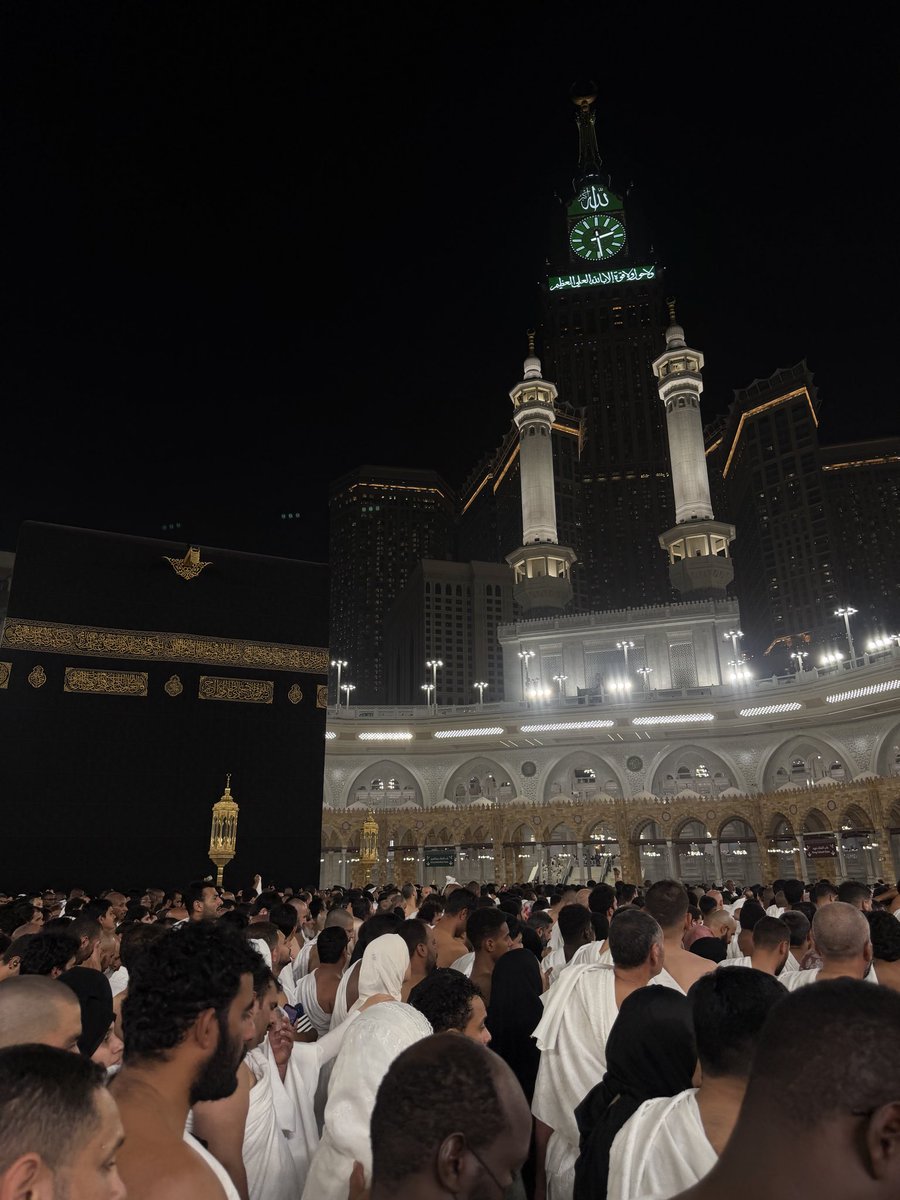 highFashion tweet media