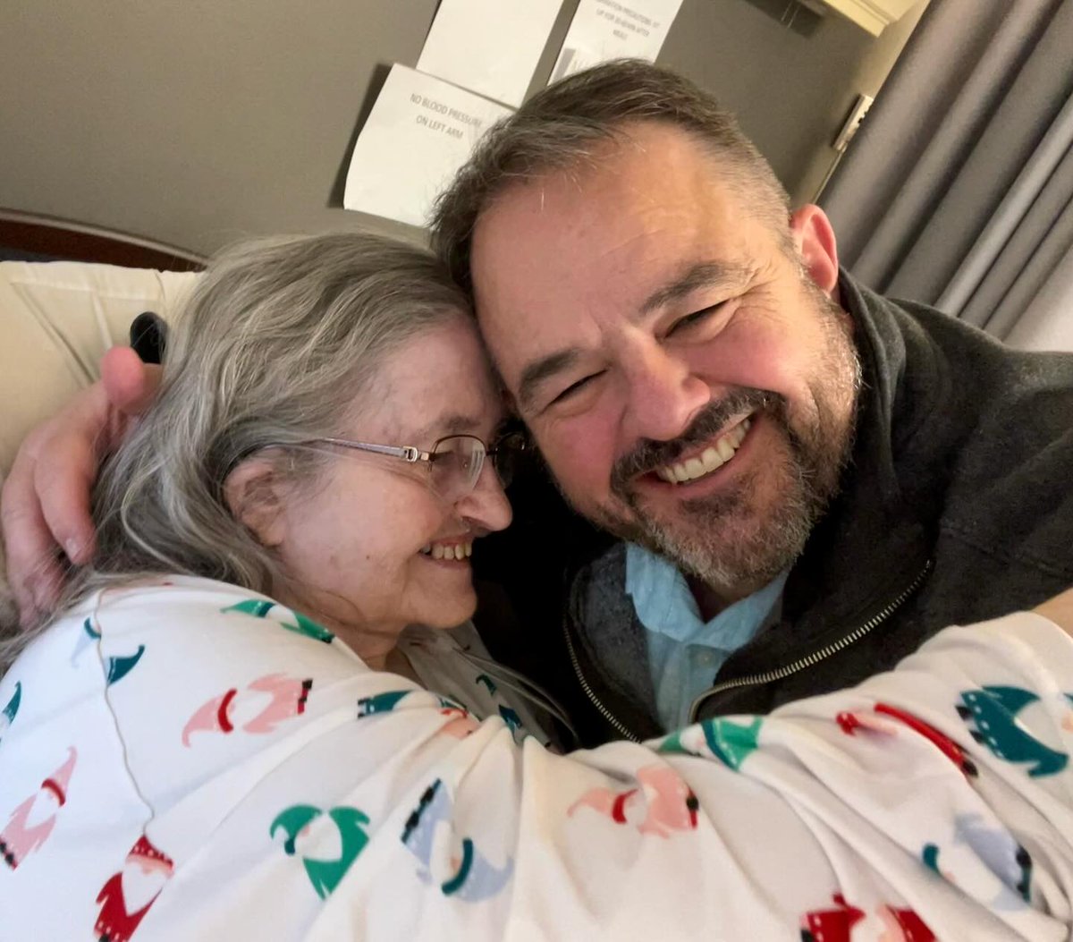 Jody Genessy tweet media