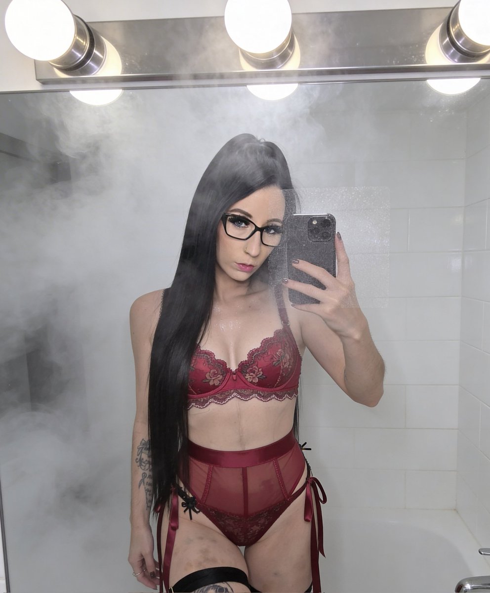 Joexoo 🖤 tweet media