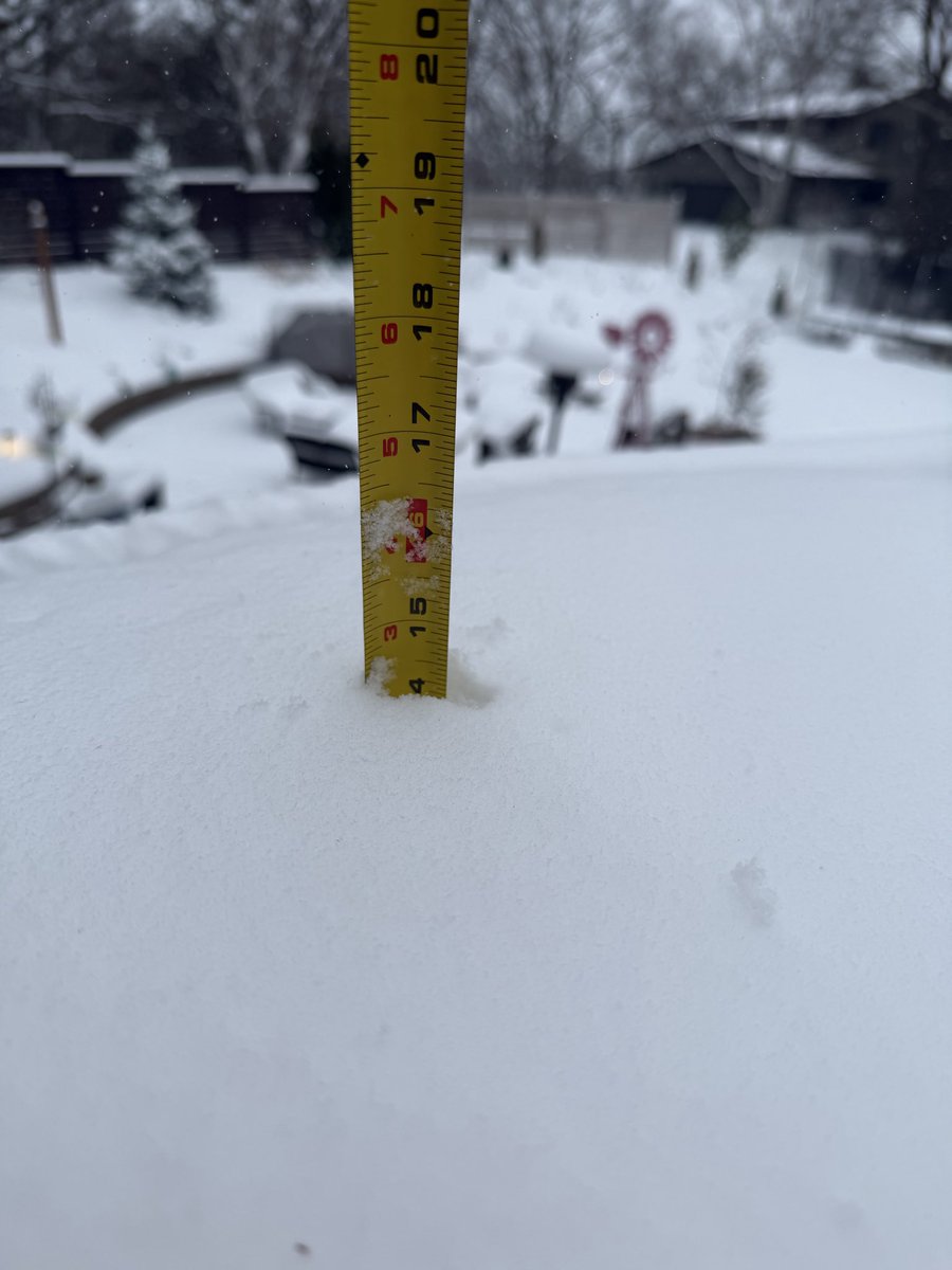 thestacksreal's tweet photo. @NWSTwinCities 14” SW Bloomington. https://t.co/m4f8QwldlD