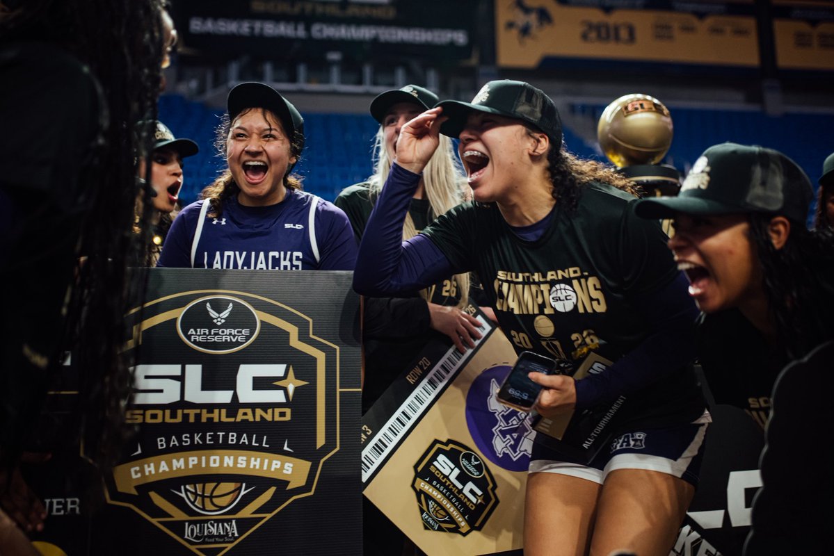 SFA Women's Basketball tweet media