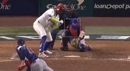 Blue Jay Ball Boy tweet media