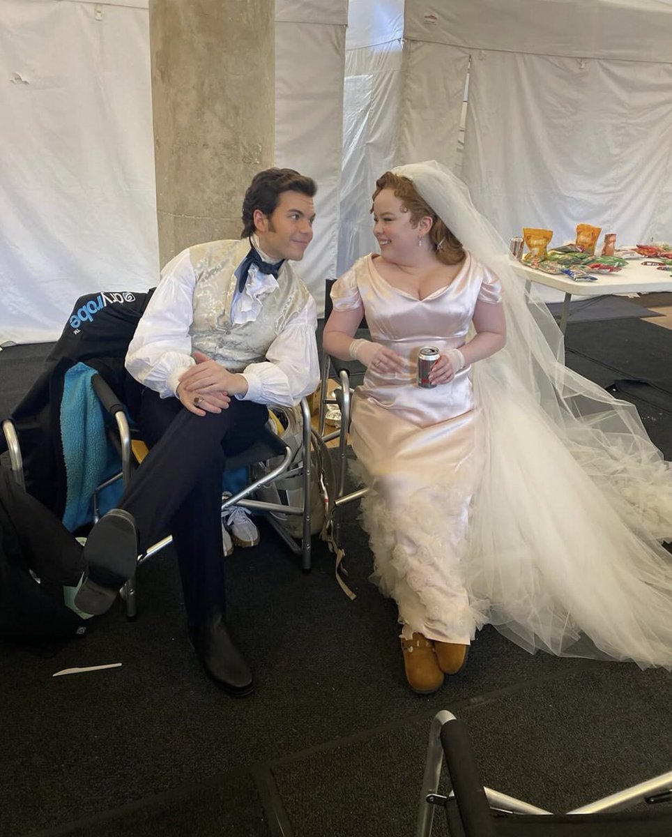 manon⁷ tweet media