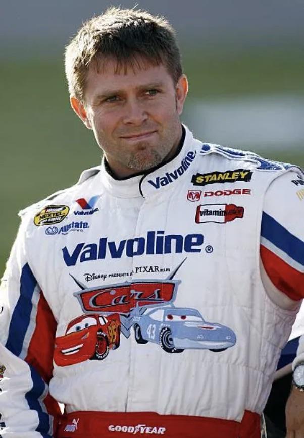 r/NASCAR on Reddit tweet media