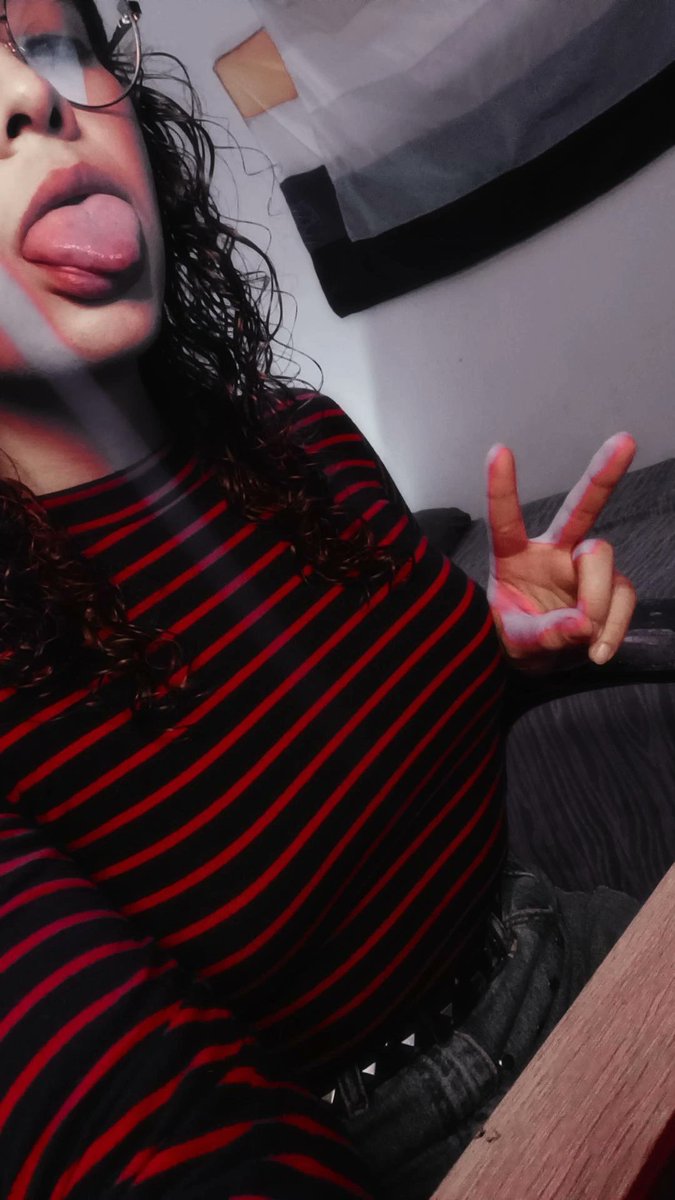 BlitzFr4ncis's tweet photo. Una mujer armada ⚔️
#trans #hrt #femboy #chiletrans https://t.co/3Pxqsl0uDR