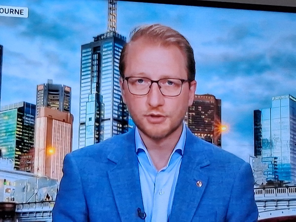 Ashley Greene tweet media