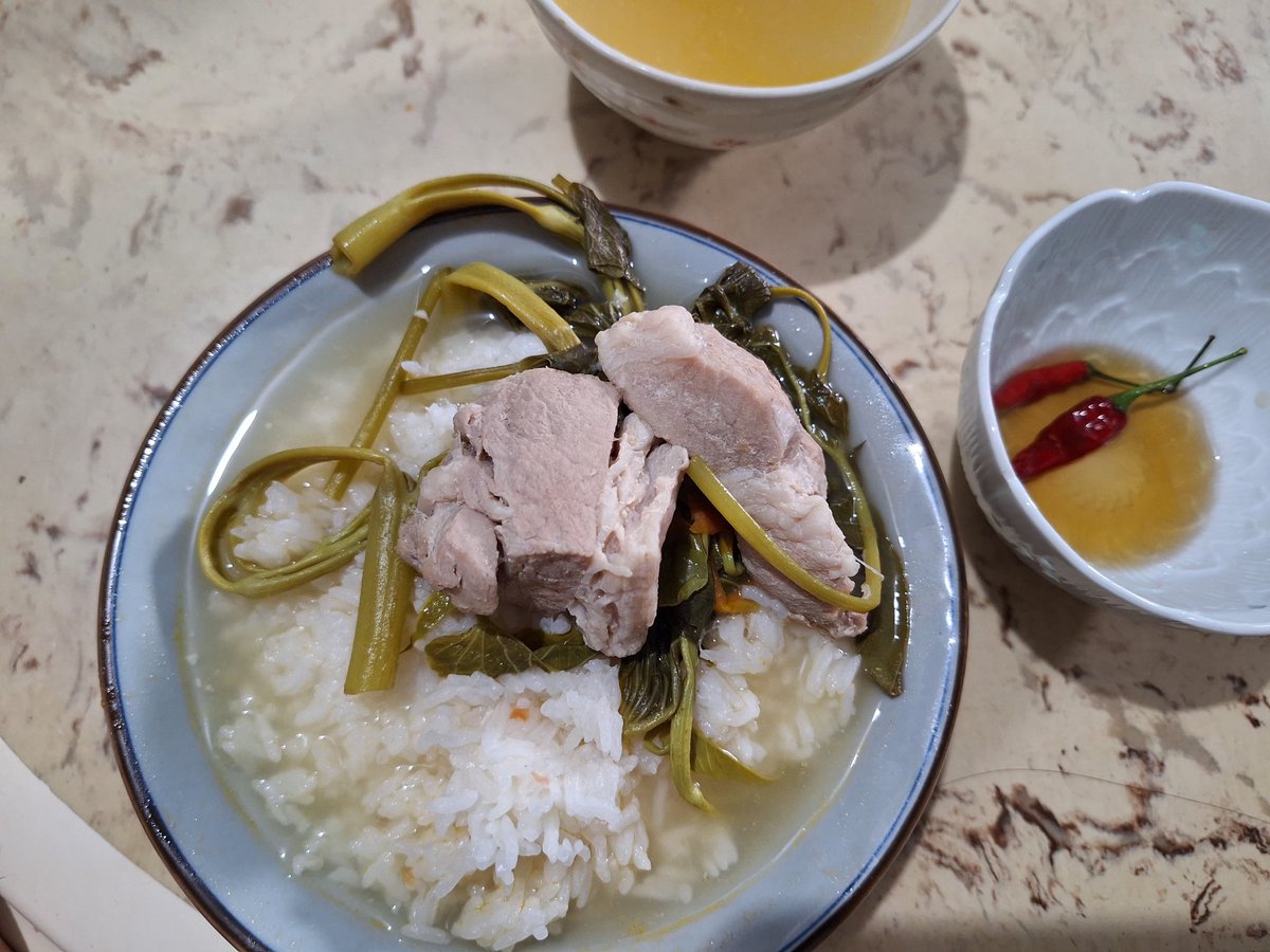 mauve ˆ𐃷ˆ tweet media