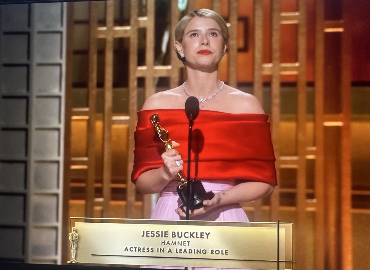 zg1ll's tweet photo. #Oscar https://t.co/fLkzhJcffz