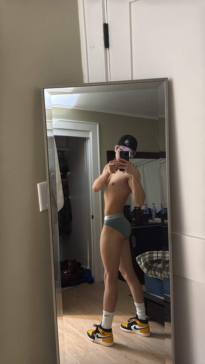 Onlymorbidthoughts tweet media