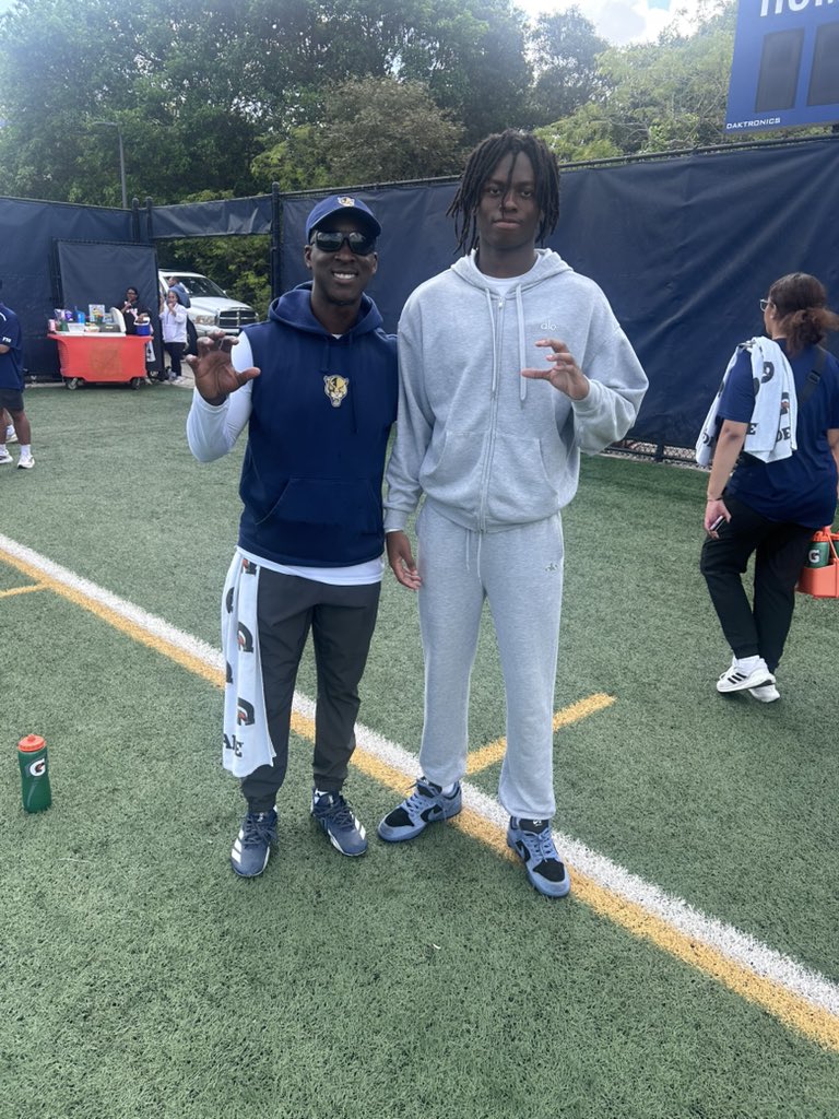 TyreLloyd 3⭐️ tweet media