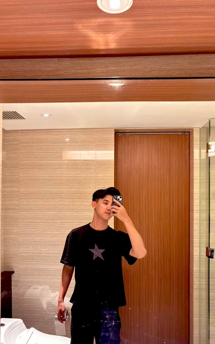 Hyperman1st tweet media