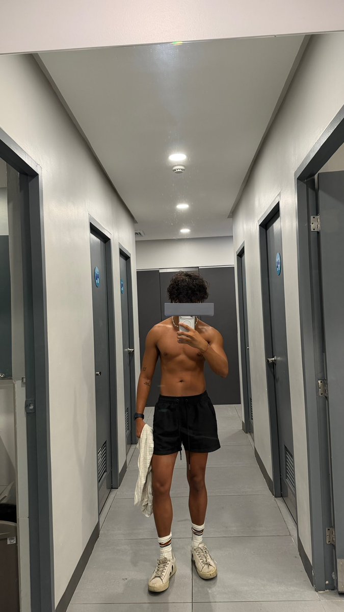 carl | SG (4/10-13) 🇸🇬 tweet media