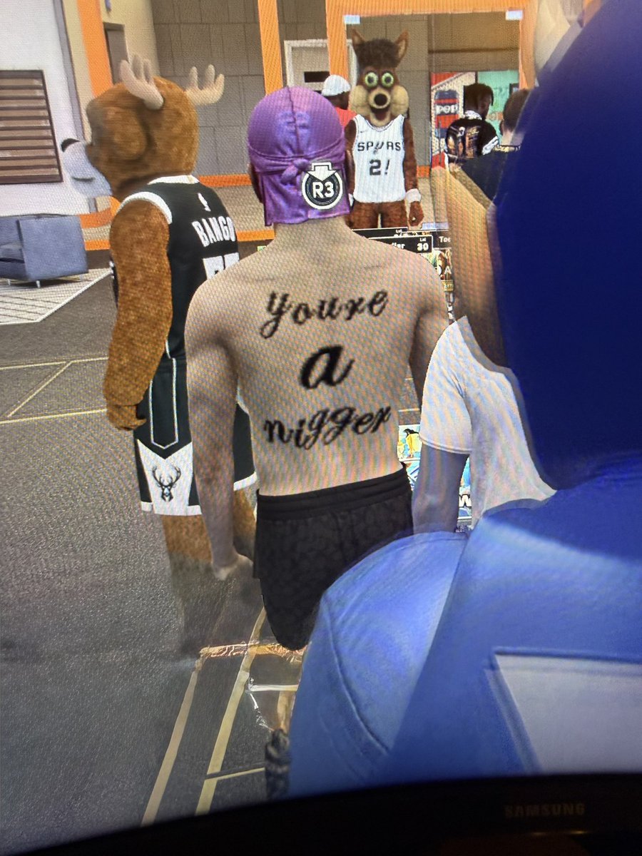 TheRealBpark's tweet photo. @NBA2K @Ronnie2K No way y’all allowing this on the game 😳 https://t.co/L6BXRhhLwD