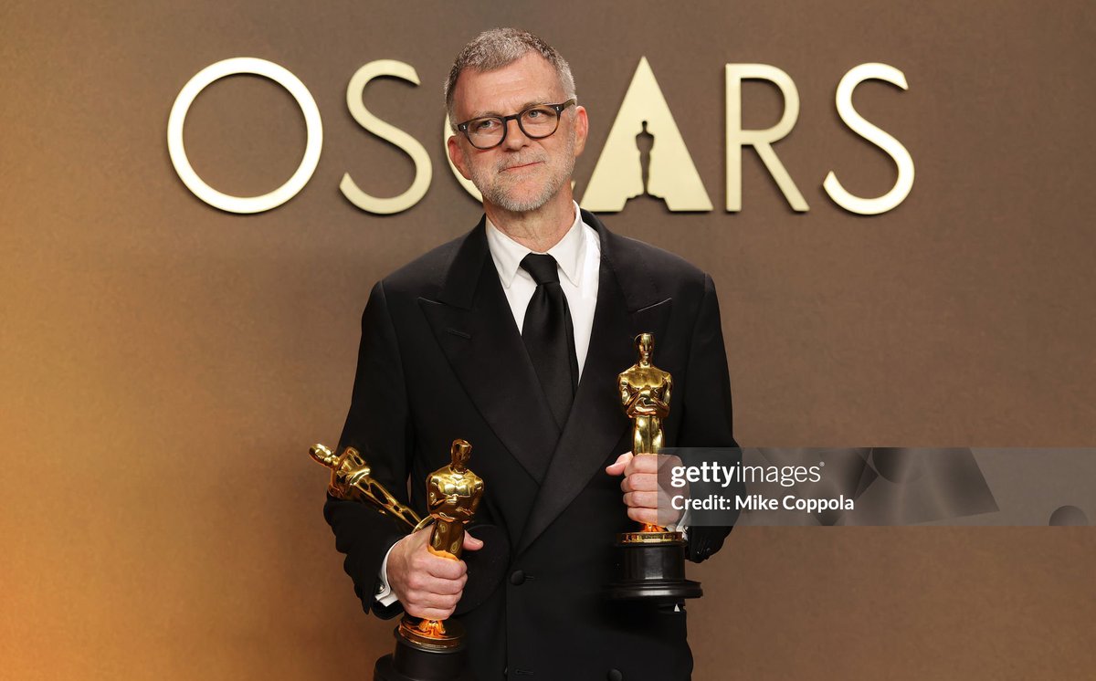 skywalkerlikeme's tweet photo. three time academy winner paul thomas anderson 💛 https://t.co/lwzxyn4F0x