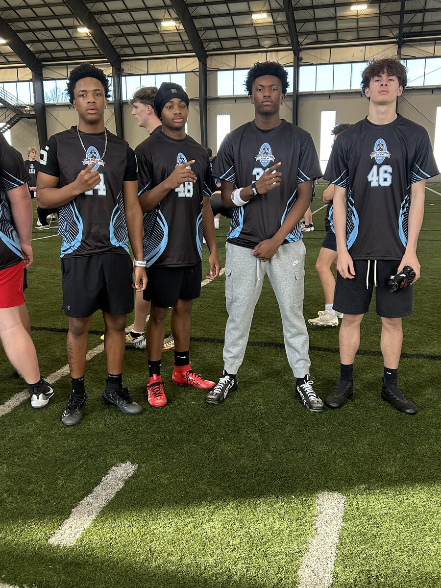i’m so grateful for the invite to attend 2026 elite football combine. I got to show my talent and get better, and to put my name out in front of college coaches.
Broad jump 9’4
pro agility 4.22s
vert 28.3
40 4.64s
<a href="/JPRockMO/">JP Rock</a> <a href="/PrepRedzoneMO/">Prep Redzone Missouri</a> <a href="/CoachStarkey20/">Christopher Starkey</a> <a href="/youareathlete/">You Are Athlete</a>