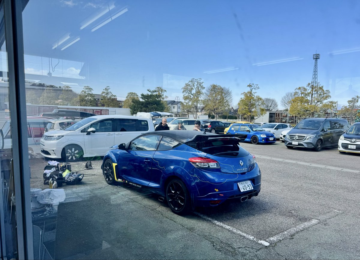 よしとも tweet media