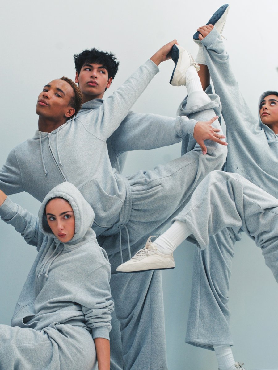 Gap Japan tweet media