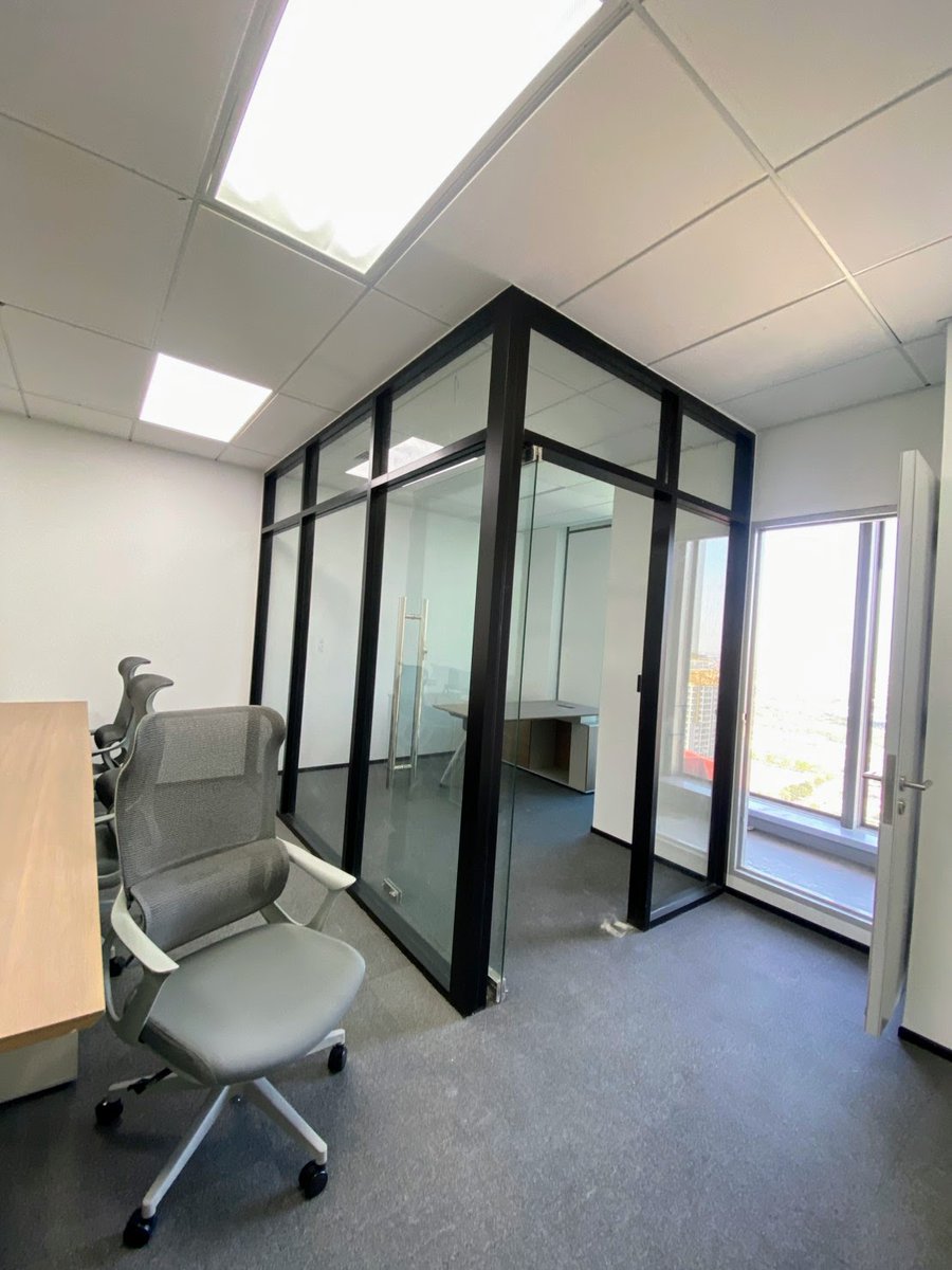 WealthyTricks's tweet photo. Serviced Office For RENT Near MRT PhraRam9 Central Rama9
🔶 WoKii @V One Tower
45sqm 6-8paxs Fully Furnished

☑️ RENT 10k-13k THB/sqm/mo
Incl: A/C Water Supply WIFI
Deposit 3mos + Advance 1-6mos, Min 1yr

Special Offer! ▶ ONLY 900THB/sqm
= 40,500THB/sqm  

📩 Schedule TODAY https://t.co/EU5h2VLV44