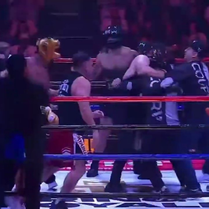 Bullying Futbolero tweet media