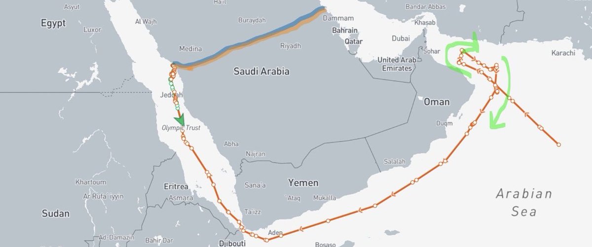 αzιz 🍏 tweet media
