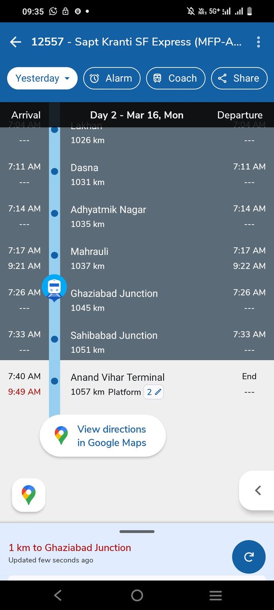 amitkprasad786's tweet photo. @RailwaySeva Regular Train vs Special Train Isko Pichhe rkhna kyonki special service deni hai. Maine Yatra Isliye Nhi ki mujhe pta hai hme ye dekhne ko Milega. Jab. Jab mere boarding station pe train ko pichhe wale train ko pass kiya Satyagrah express. https://t.co/LLFpj4nlkx