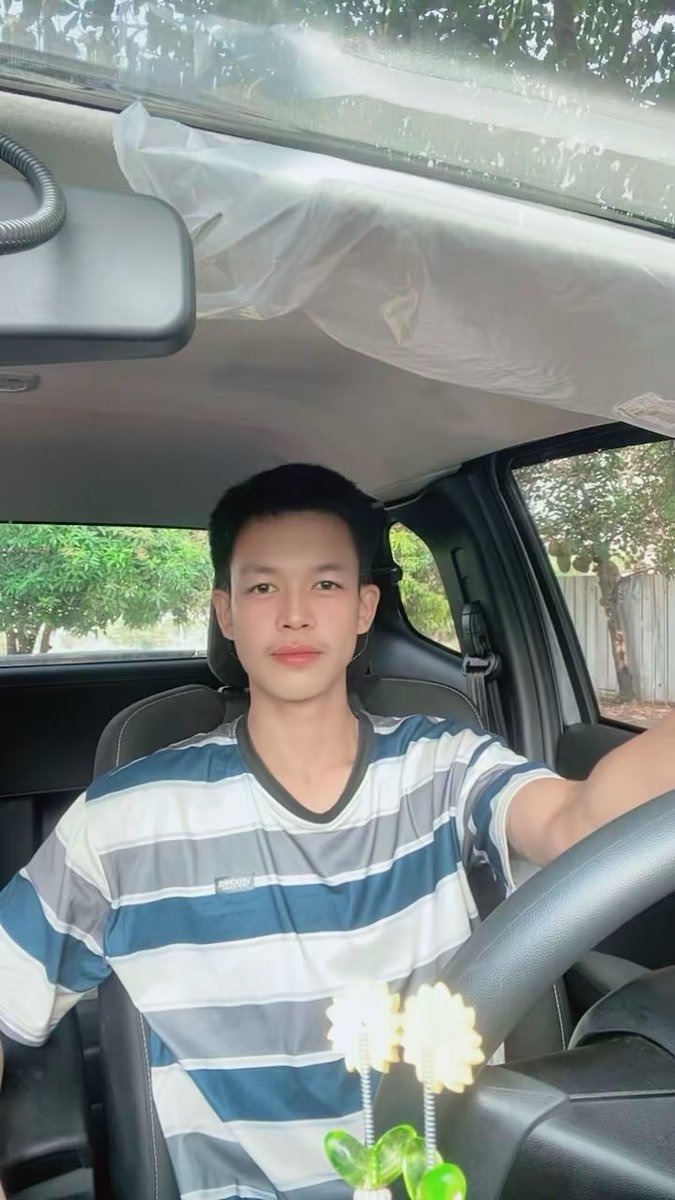 มองทางไหนก็มีแต่เทอ tweet media