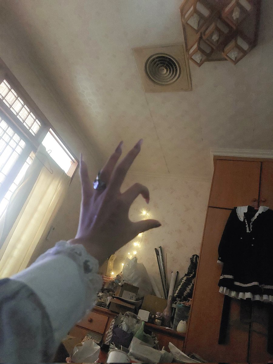 57コナ tweet media