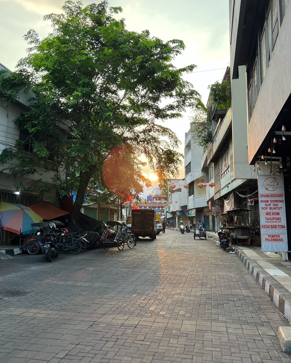 むーも tweet media