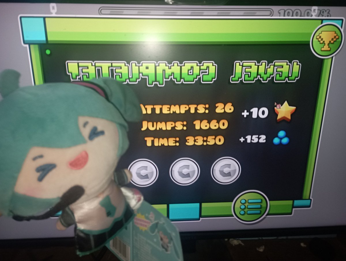 Maru Komori 🖤 tweet media