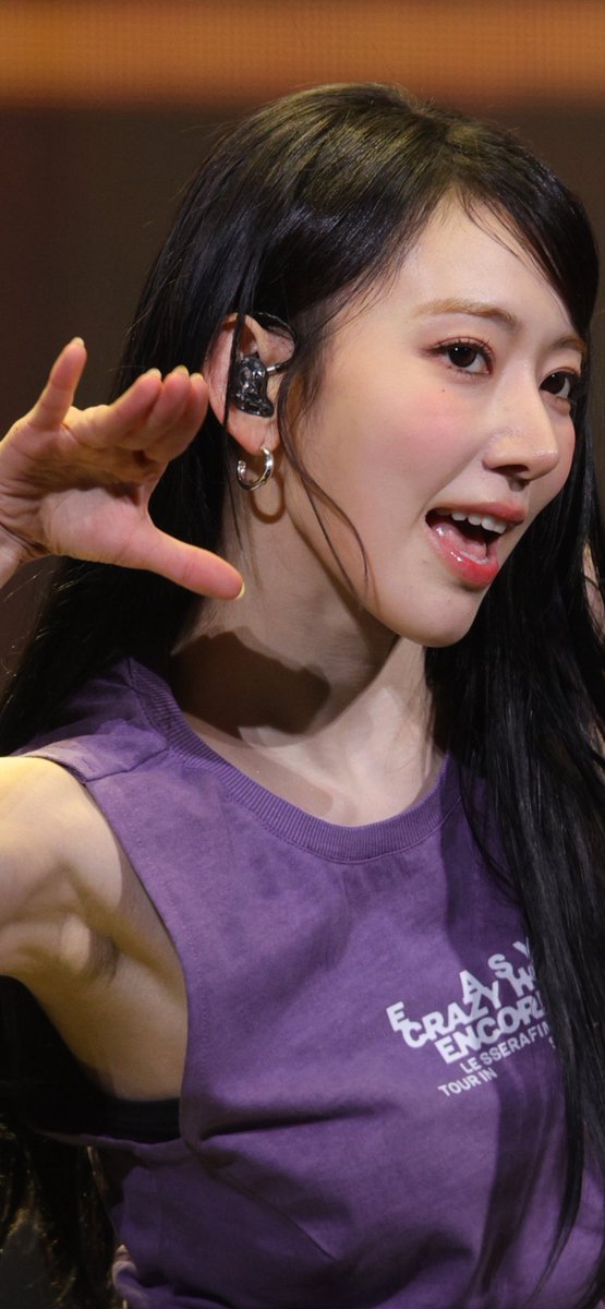 KanaSaotome_'s tweet photo. 宮脇咲良さん、なんかワキがすごいことになってると世界中で話題に
3枚目のやつはどうなってんのよ…ww https://t.co/FXZLJLXLA0