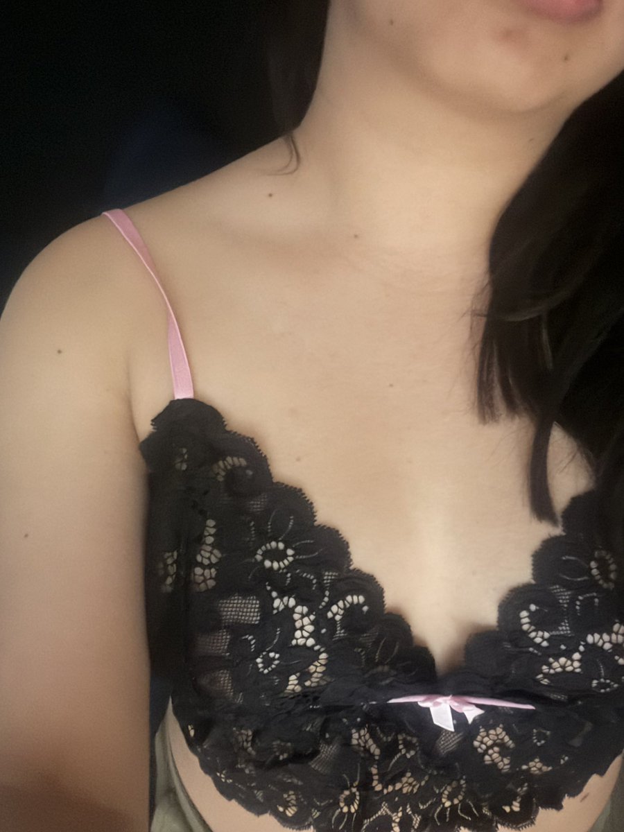 Cleopatraycaligula tweet media