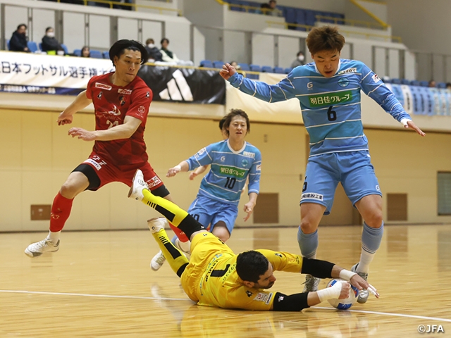 準々決勝に進むチームが決定　JFA 第31回全日本フットサル選手権大会 #jfa jfa.jp/news/00036127/…