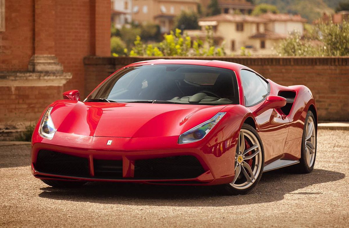 Fotographi Ferrari tweet media