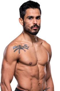 BehzTalksMMA's tweet photo. Hoping Lacerda doesn't get cut after his L to Sosa at #UFCVegas114 he looked improved in the striking actually and is relatively entertaining, will be good for these Apex cards. #UFC #MMA #UFCFN #UFCParamount https://t.co/5eHjEL6Pig