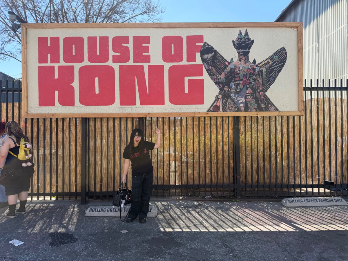 Beamu is still at the cottage tweet media